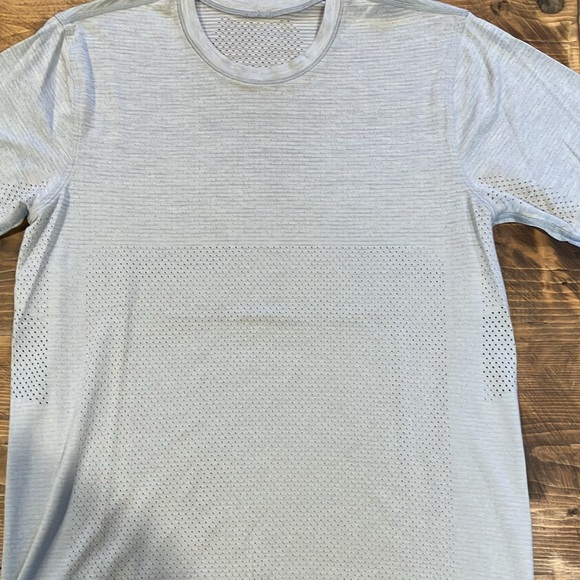 Lululemon top - Picture 2 of 6